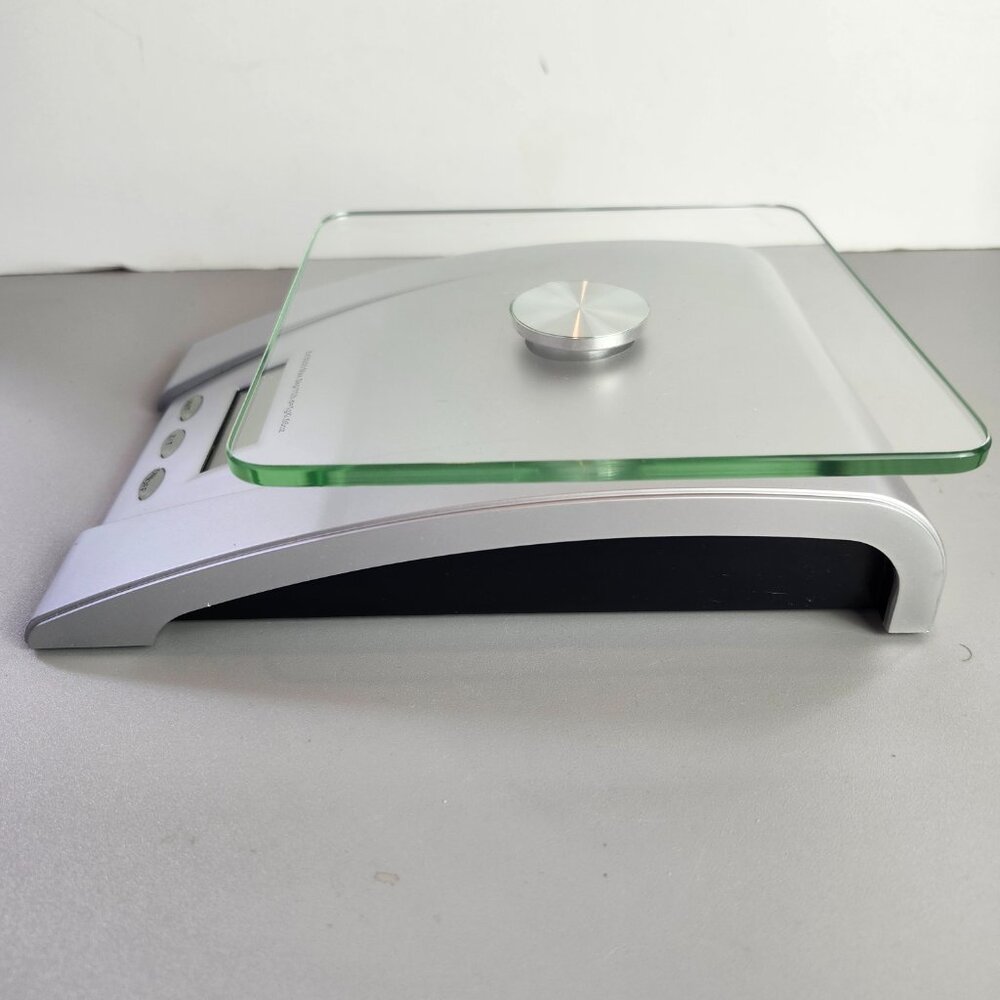Digital Kitchen Scale - Picture 3 of 9